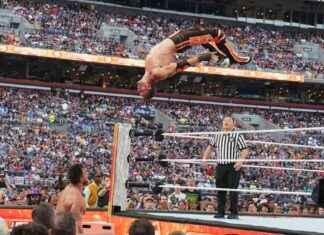 Logan Paul Refuses to Repeat WWE SummerSlam Springboard Moonsault news-08082024-135320