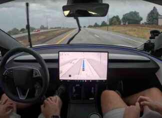 Tesla’s Ultimate Autonomous Driving in Rain: Video Review news-12082024-191304