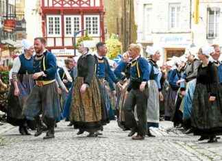 Traditional Dance Celebration at Guingamp’s Saint-Loup Festival Since the 19th Century news-15082024-194200