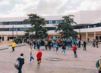 Reconsidering the Effectiveness and Cost of Digital Breaks in Schools news-01092024-224941