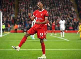 Liverpool’s Midfield Transformation: Ryan Gravenberch Shakes Things Up! news-18092024-031424