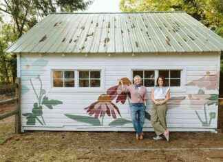 Rêves devenant réalité : Découvrez la fresque florale de la grange terminée – Emily Henderson news-28102024-153308