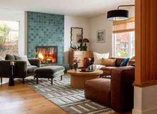 Salon Coloré et Cool Inspiré des Années 70 de Kaitlin (Je Suis Tellement Jalouse) – Emily Henderson news-18112024-161310