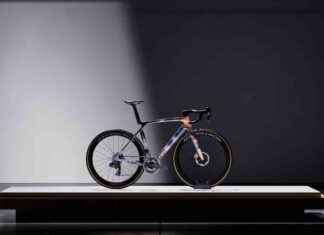 Pantone imprime le ciel nocturne sur un vélo Trek Project One news-21112024-121406