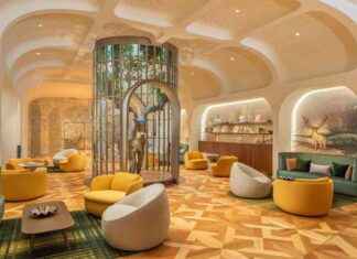 Folklore hongrois fantastique enchante les invités à cet endroit folklore-hongrois-fantastique-enchante-les-invits-cet-endroit