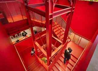 F5: Karim El-Ishmawi sur le City Hall de Boston, Installations artistiques + Plus f5-karim-el-shmawi-sur-le-city-hall-de-boston-nstallations-artistiques-plus