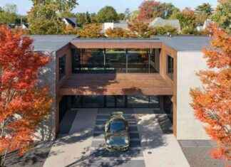 Maison du Michigan conçue pour un collectionneur de whisky et de Porsches maison-du-michigan-conue-pour-un-collectionneur-de-whisky-et-de-porsches