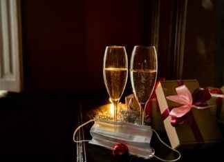 Deco Table Noel : Idées Magnifiques Pour Décorer Votre Table De Noël Deco Table Noel : Idées Magnifiques Pour Décorer Votre Table De Noël