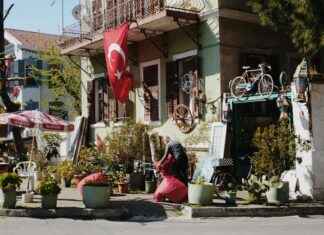 Nappe De Table: Élégance Et Confort Pour Vos Repas Nappe De Table: Élégance Et Confort Pour Vos Repas