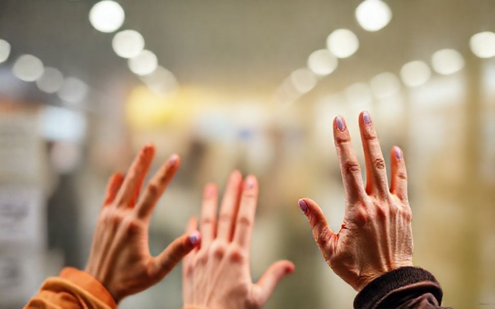 La Vérité Sur les Couleurs qui Attirent les Visiteurs vers Votre Tableau d'Affichage Design