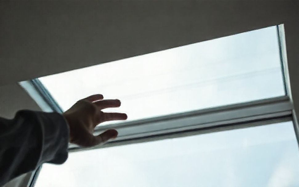 Agrandissez Votre Étage : Comment Décorer un Plafond Bas Visuellement 5 Why les lignes de fenêtres horizontales peuvent faire paraître votre plafond plus bas